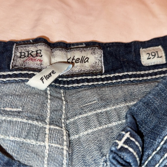 BKE Distressed low rise flare Jeans 29L - Picture 2 of 3